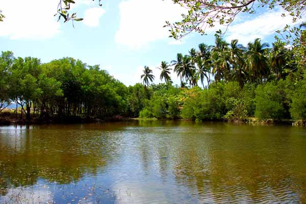 Laem Sor Lagoon